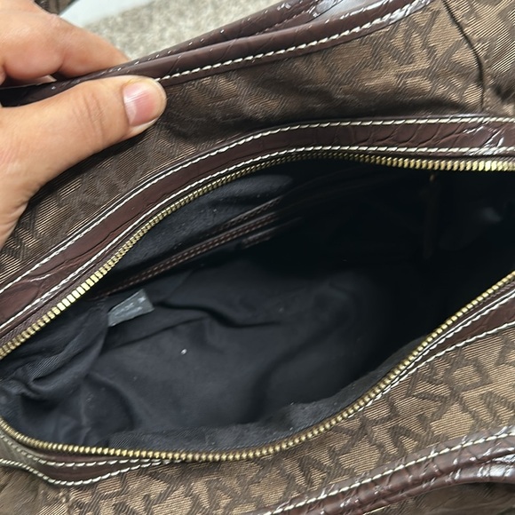 DkNy brown monogram shoulder bag size medium - Picture 11 of 12